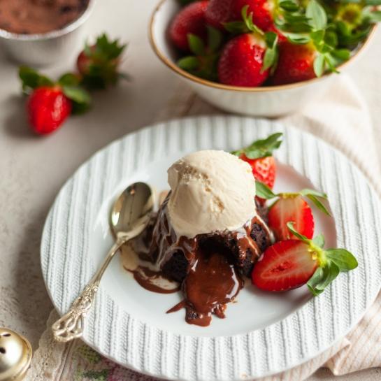 Čokoladna lava tortica – lava cake