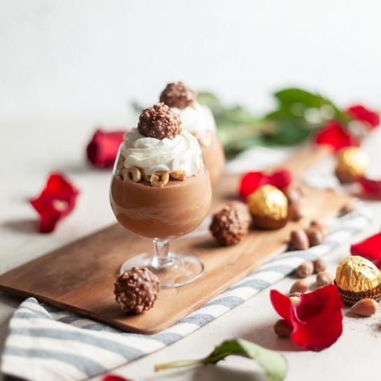 Ferrero Rocher čokoladni mousse