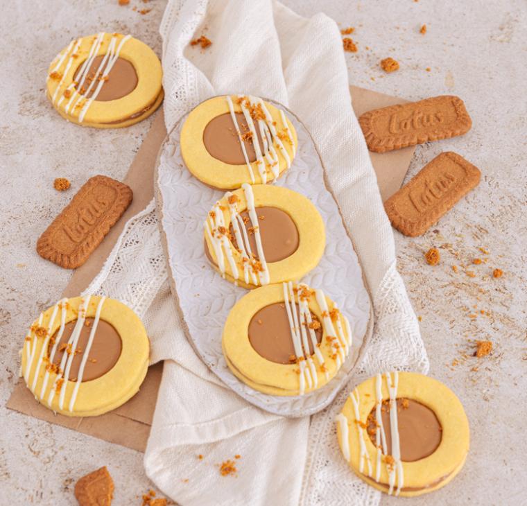 Krhki piškoti z lotus ali speculaas namazom