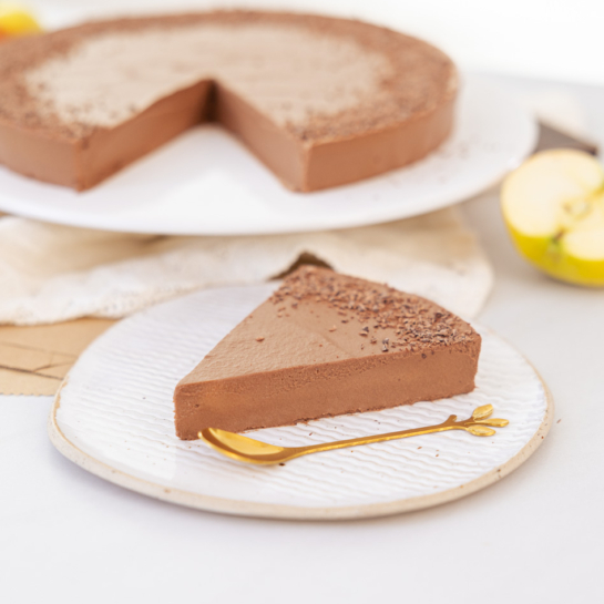 Čokoladna torta iz dveh sestavin – zdrava in veganska