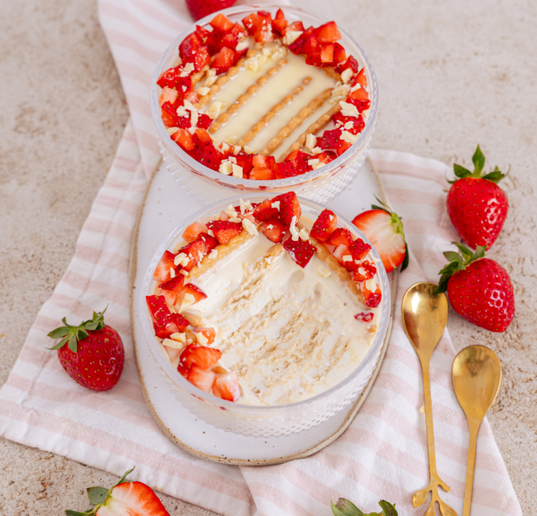 Jagodno belo čokoladni japonski cheesecake